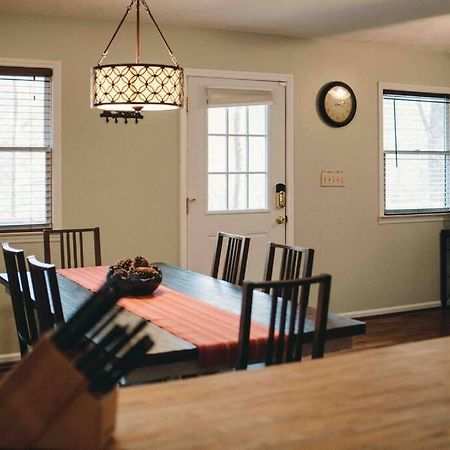 Serene & Cozy - Peaceful View - Fireplace - Creek Fleetwood Extérieur photo