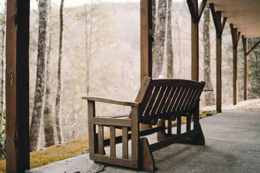 Serene & Cozy - Peaceful View - Fireplace - Creek Fleetwood Extérieur photo